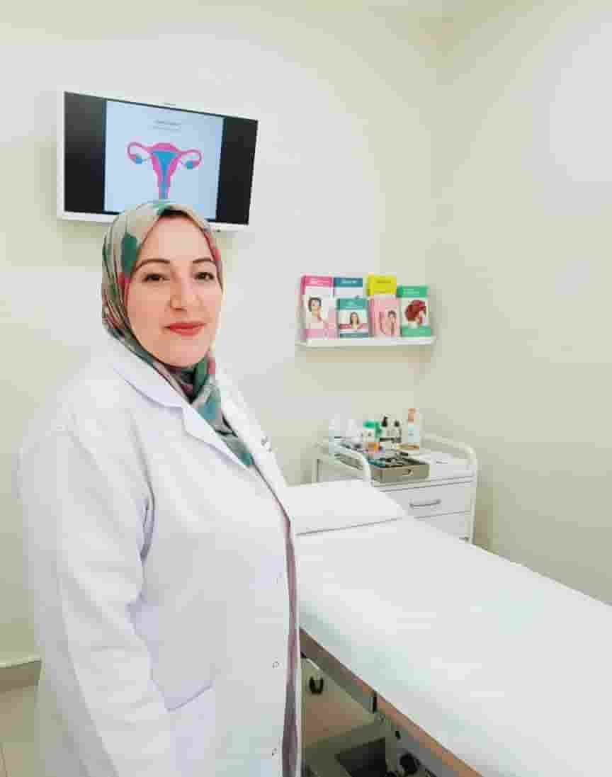 د. نادية مدكور  اخصائية امراض نساء وتوليد